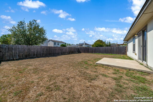 Listing photo id 22 for 4935 Dahlia Terrace