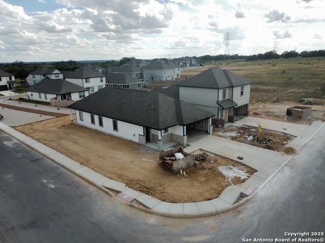 Listing photo id 1 for 8558 Catnip Pass