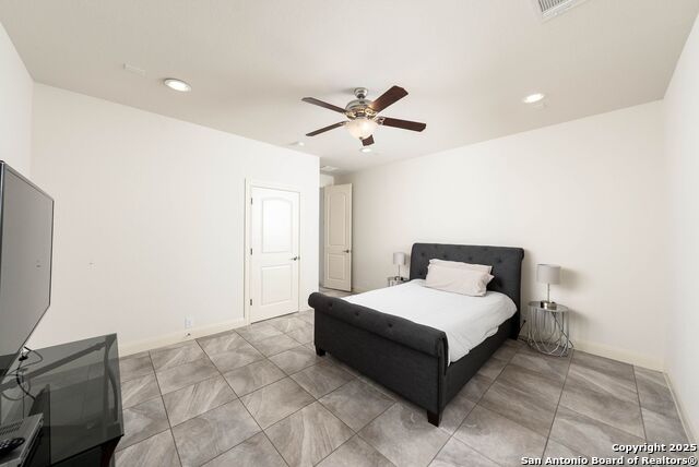 Image 37 of 47 For 6331 Granada