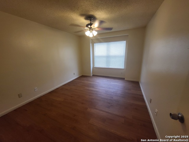 Image 8 of 9 For 6311 Bostonian 2