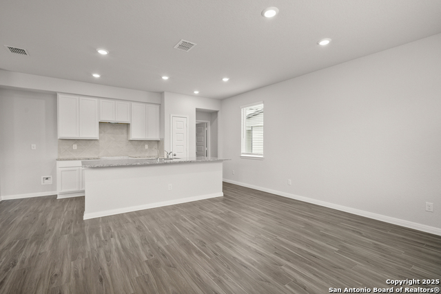 Image 10 of 31 For 10110 Carnelian Cove