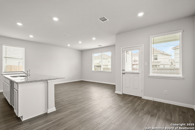 Image 4 of 31 For 10110 Carnelian Cove
