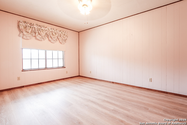 Image 11 of 16 For 208 Crockett