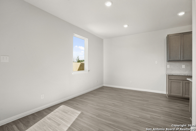 Image 6 of 28 For 10115 Carnelian Cove