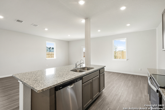 Image 9 of 28 For 10115 Carnelian Cove