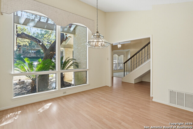 Image 16 of 35 For 13010 Hunters Ridge