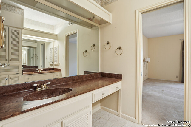 Image 21 of 35 For 13010 Hunters Ridge