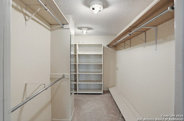 Image 22 of 35 For 13010 Hunters Ridge