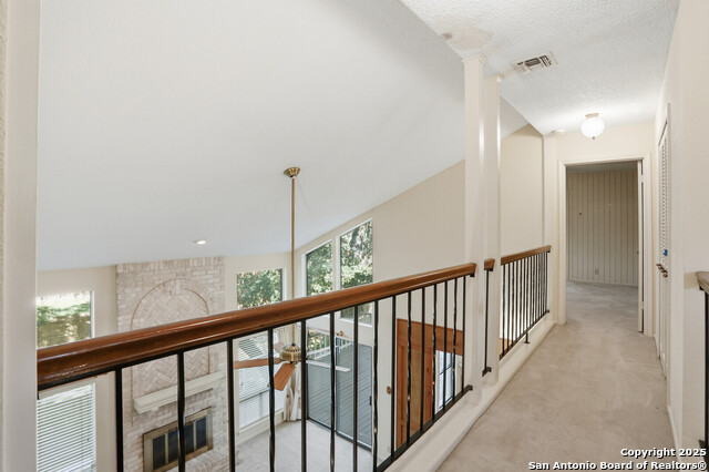 Image 23 of 35 For 13010 Hunters Ridge