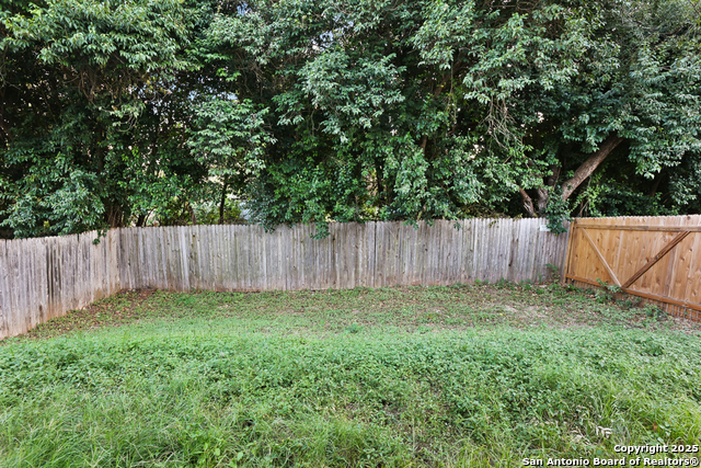 Listing photo id 21 for 6246 Cypress Circle