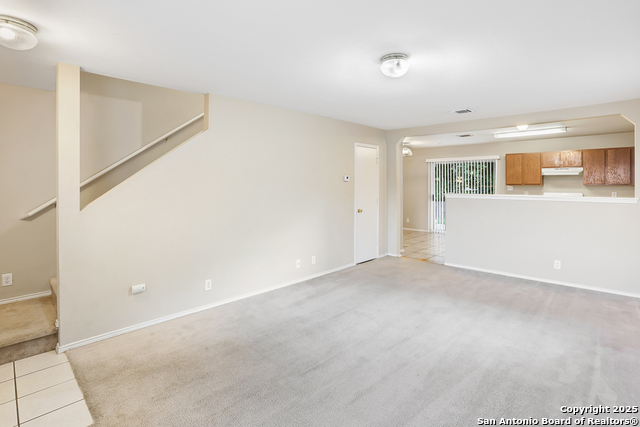 Listing photo id 5 for 6246 Cypress Circle