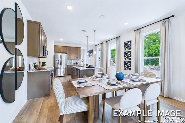 Listing photo id 9 for 1018 West 1604 North Unit 303