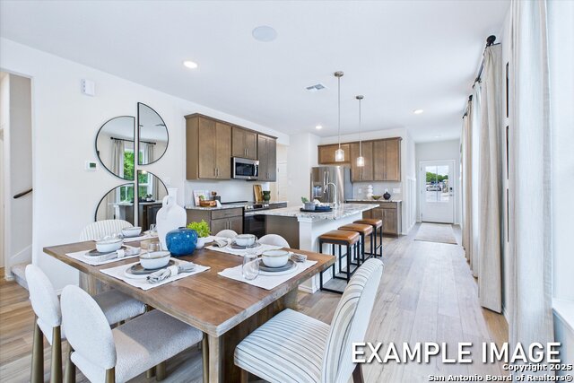 Listing photo id 10 for 1018 West 1604 North Unit 303
