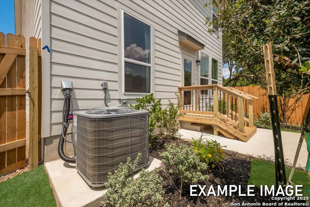 Listing photo id 31 for 1018 West 1604 North Unit 303