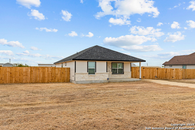 Image 2 of 35 For 146 Granjeno