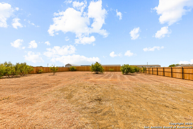 Image 24 of 35 For 146 Granjeno