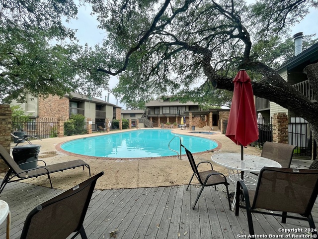 Image 20 of 20 For 11815 Vance Jackson  1605