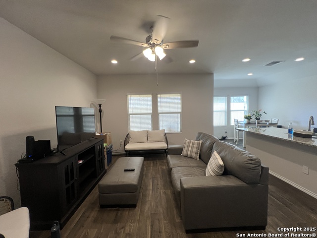 Image 16 of 20 For 809 Margay Loop