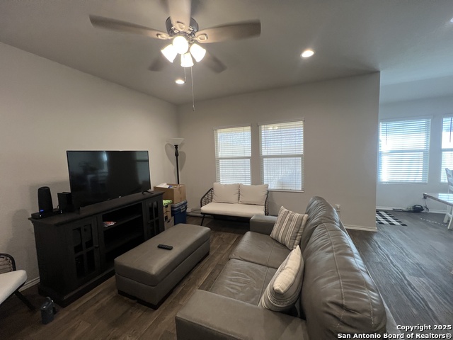 Image 17 of 20 For 809 Margay Loop