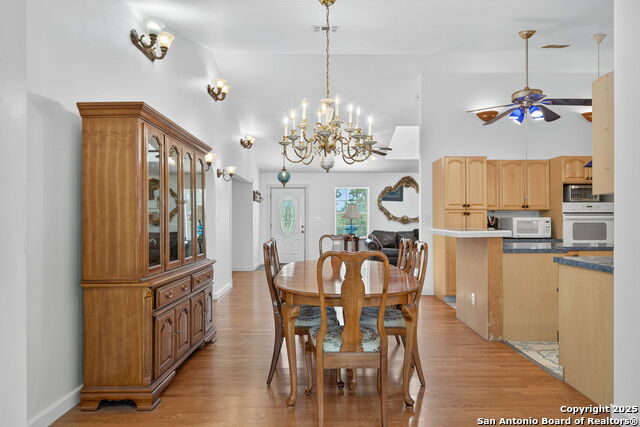 Image 13 of 38 For 801 Orchard Park