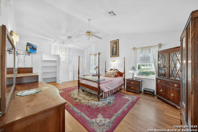 Image 15 of 38 For 801 Orchard Park