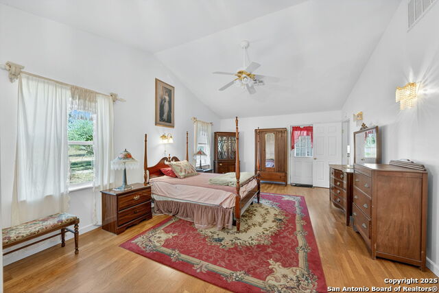 Image 16 of 38 For 801 Orchard Park