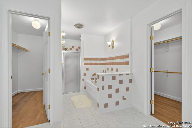 Image 19 of 38 For 801 Orchard Park