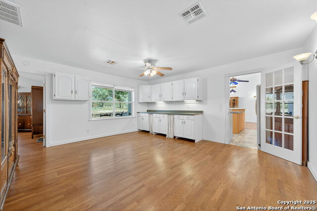 Image 22 of 38 For 801 Orchard Park