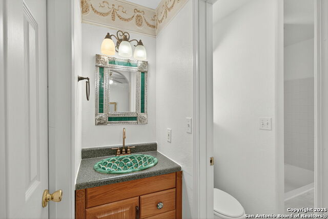 Image 25 of 38 For 801 Orchard Park