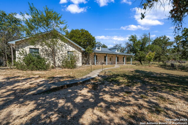 Image 36 of 38 For 801 Orchard Park