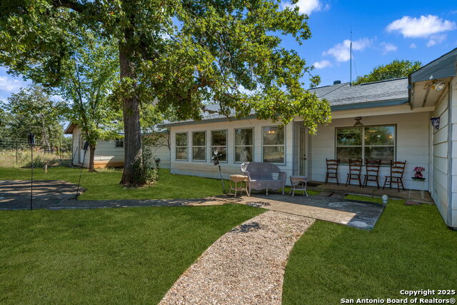 Image 5 of 38 For 801 Orchard Park