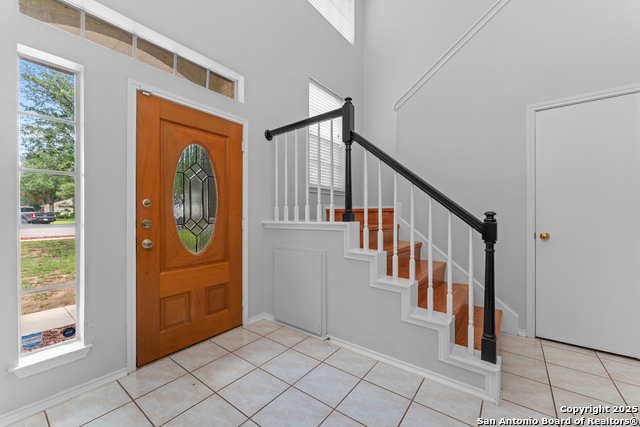 Image 2 of 26 For 122 Rimdale  