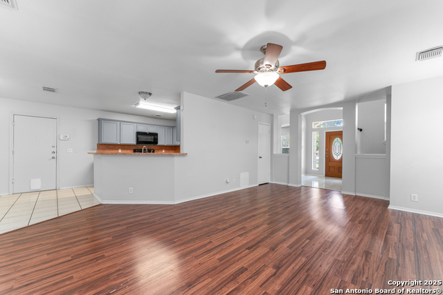 Image 5 of 26 For 122 Rimdale  