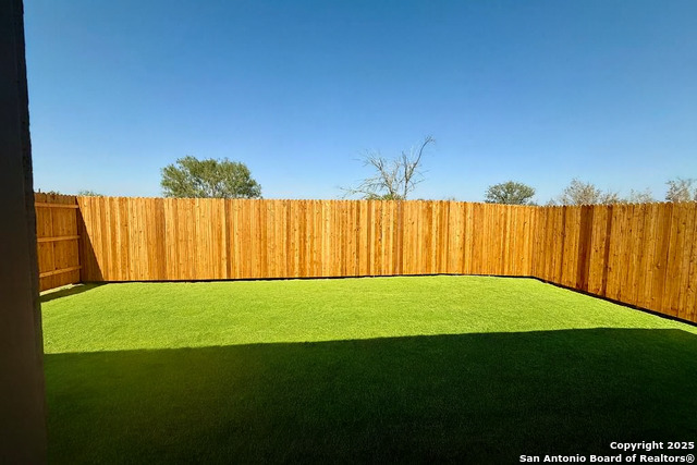 Listing photo id 11 for 10319 Munoz Manor