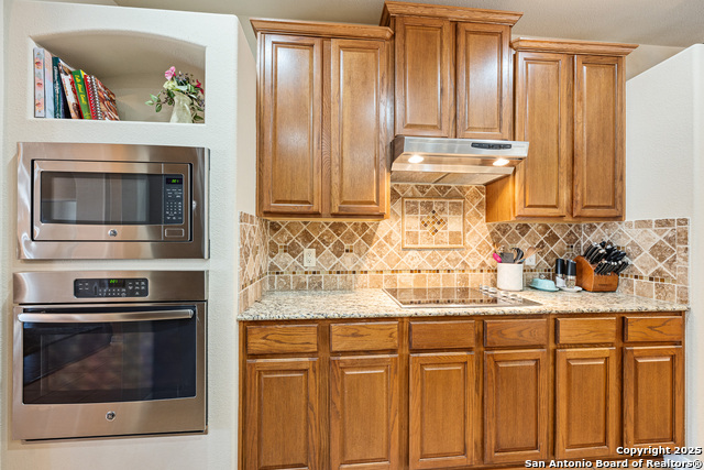 Image 6 of 32 For 9302 Tyler Oaks