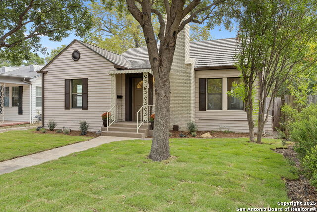 Image 2 of 28 For 122 Norwood Ct E