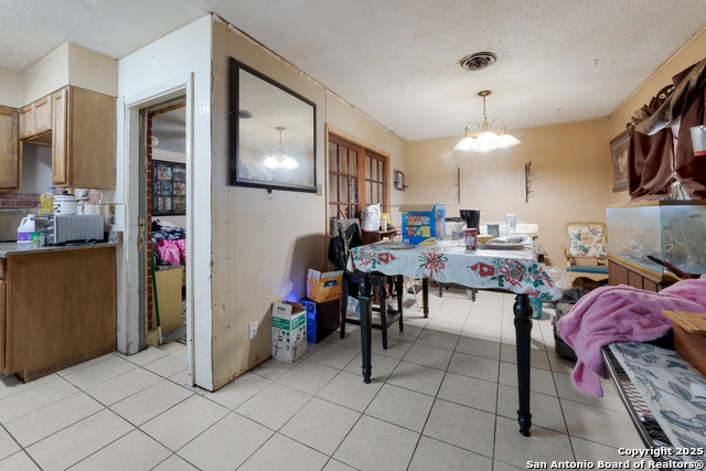 Image 7 of 24 For 5030 Creekmoor