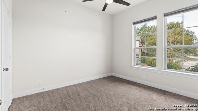 Listing photo id 17 for 8900 Vine Leaf