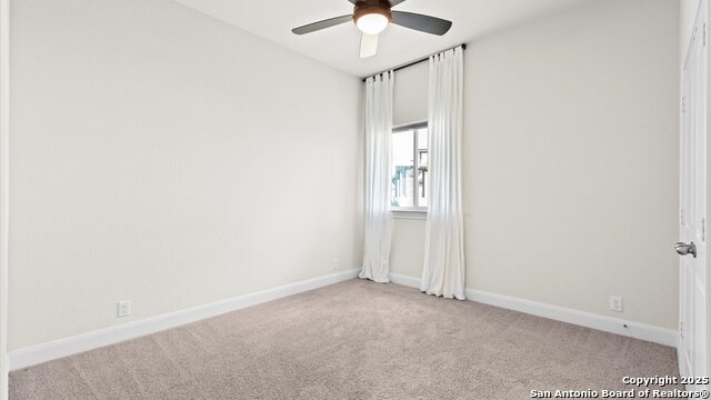 Listing photo id 19 for 8900 Vine Leaf