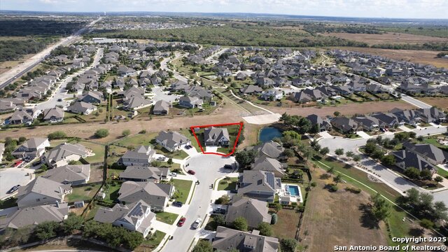 Listing photo id 28 for 8900 Vine Leaf