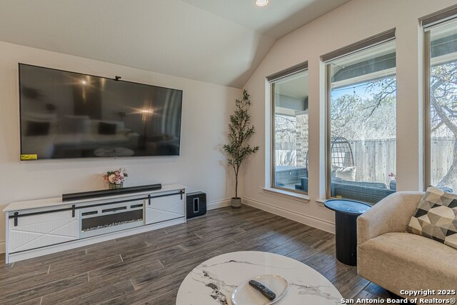 Image 17 of 45 For 1470 Pitcher