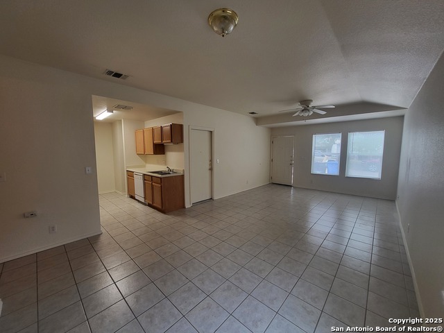 Listing photo id 2 for 7963 M G Rd