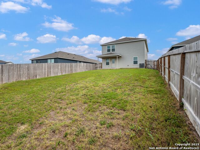 Image 28 of 30 For 418 Forsythia