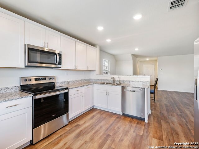 Image 6 of 30 For 418 Forsythia