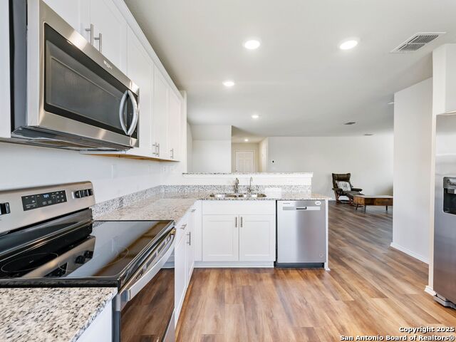 Image 7 of 30 For 418 Forsythia