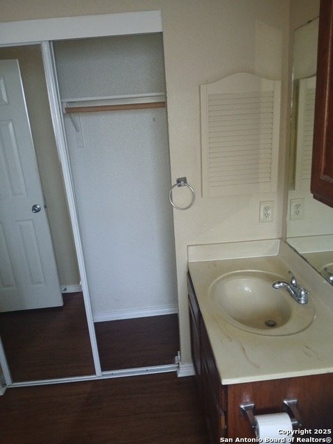 Image 7 of 8 For 3435 Ridge Country St