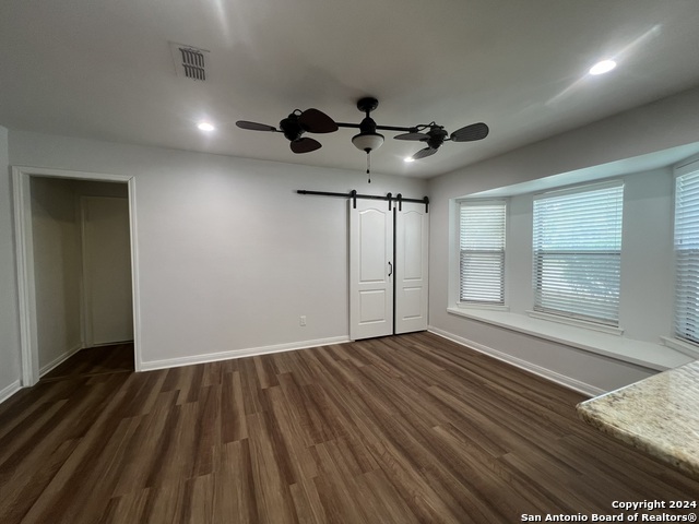 Image 13 of 28 For 931 Northpark Ridge