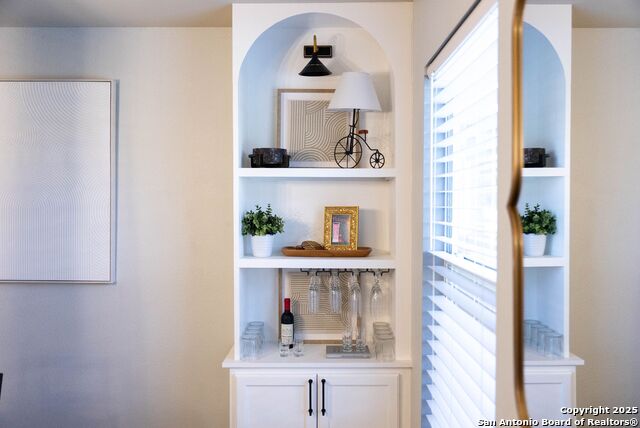 Image 104 of 158 For 9811 Magnolia