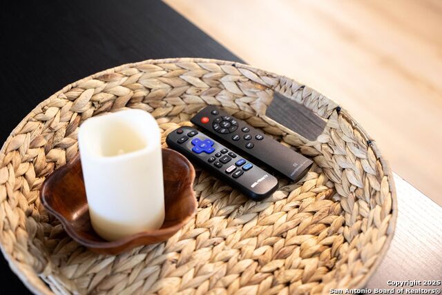 Image 107 of 158 For 9811 Magnolia