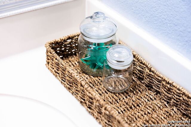 Image 128 of 158 For 9811 Magnolia